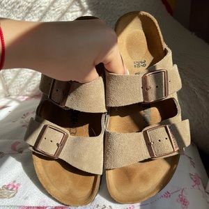 Brown Birkenstock’s ( practically new cond…
